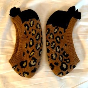 Knitt Cheetah cozy sock slippers